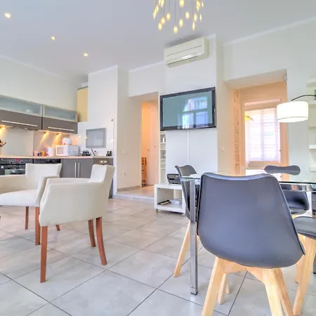 Alc - Car40 - 11 Min Palais - Beaches Apartment